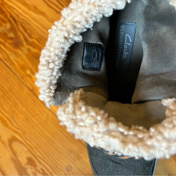 Clarks Cloudsteppers Breeze Glacier green slip on boots - Picture 3 of 6